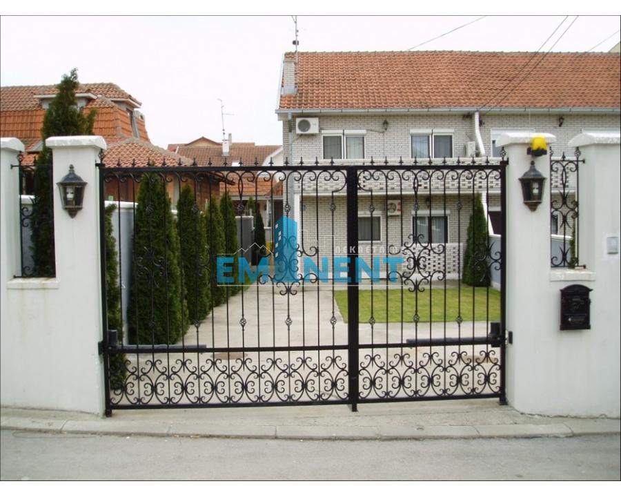 prodaja, stan, kuća, lokal, Vojvode Vlahovića